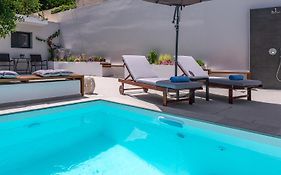 Fd Luxury Suites